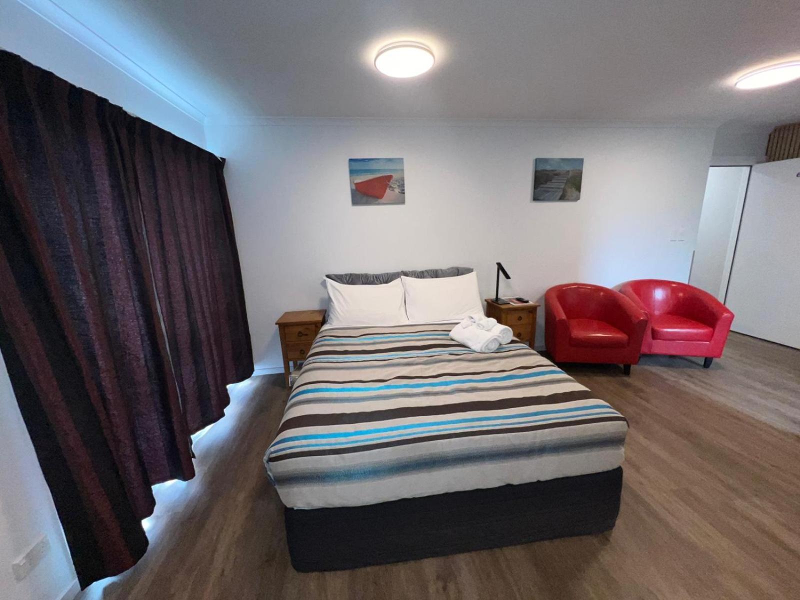 Academy Lodge Motel Ашбертон Экстерьер фото