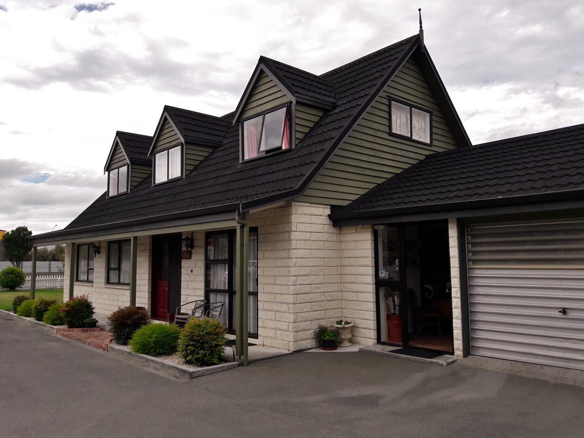Academy Lodge Motel Ашбертон Экстерьер фото